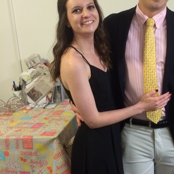 Black  Express dress size 2 - Picture 2 of 4